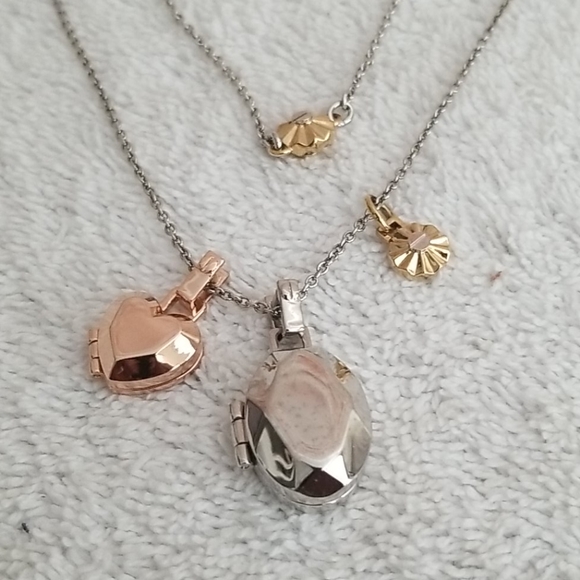 New Coach Daisy Rivet Layered Heart Locket Necklace - Picture 5 of 8